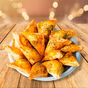 Mini Folheado de frango com queijo